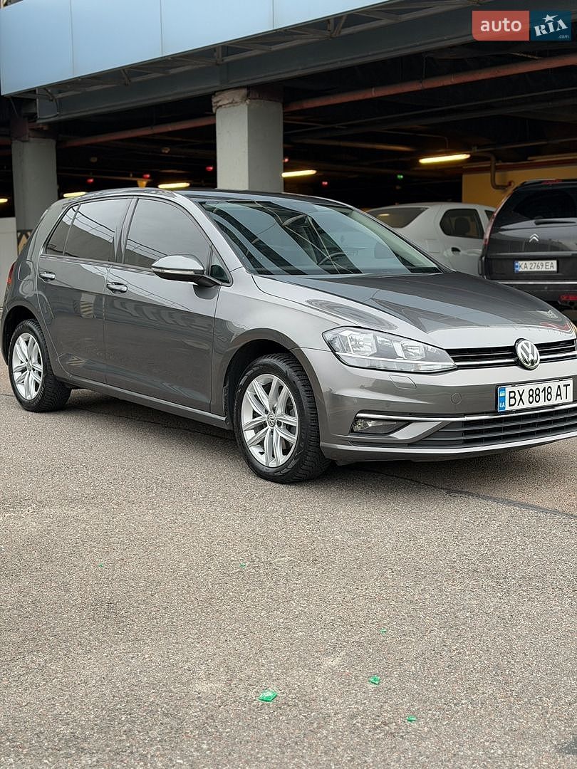 Volkswagen Golf 2017 VIN WVWZZZAUZJP000482 фото оголошення 10 з 59