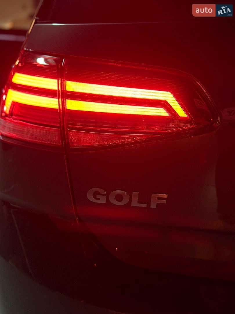 Volkswagen Golf 2017 VIN WVWZZZAUZJP000482 фото оголошення 17 з 59