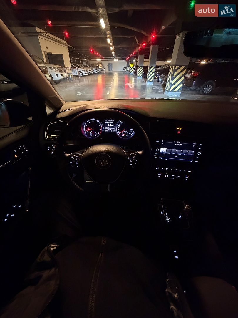 Volkswagen Golf 2017 VIN WVWZZZAUZJP000482 фото оголошення 23 з 59