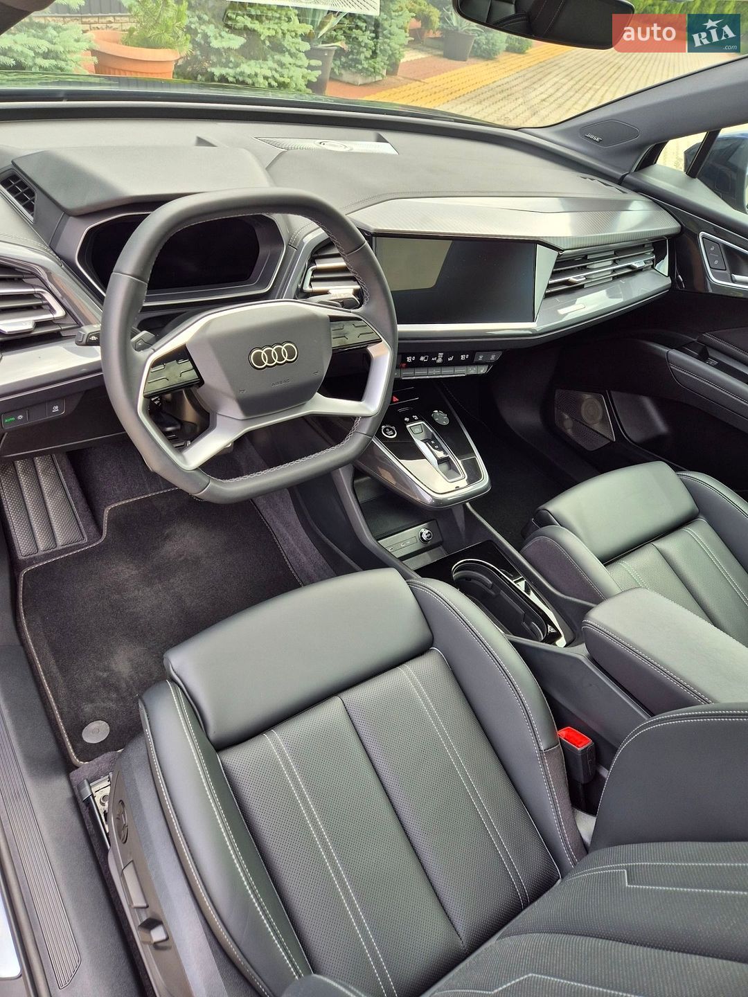 Audi Q4 e-tron 2025 VIN LFVVB9G32S5230674 фото оголошення 34 з 69