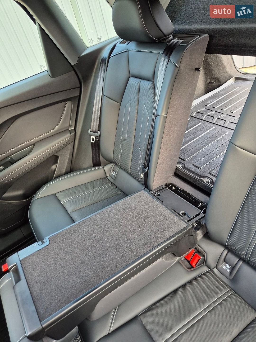 Audi Q4 e-tron 2025 VIN LFVVB9G32S5230674 фото оголошення 58 з 69