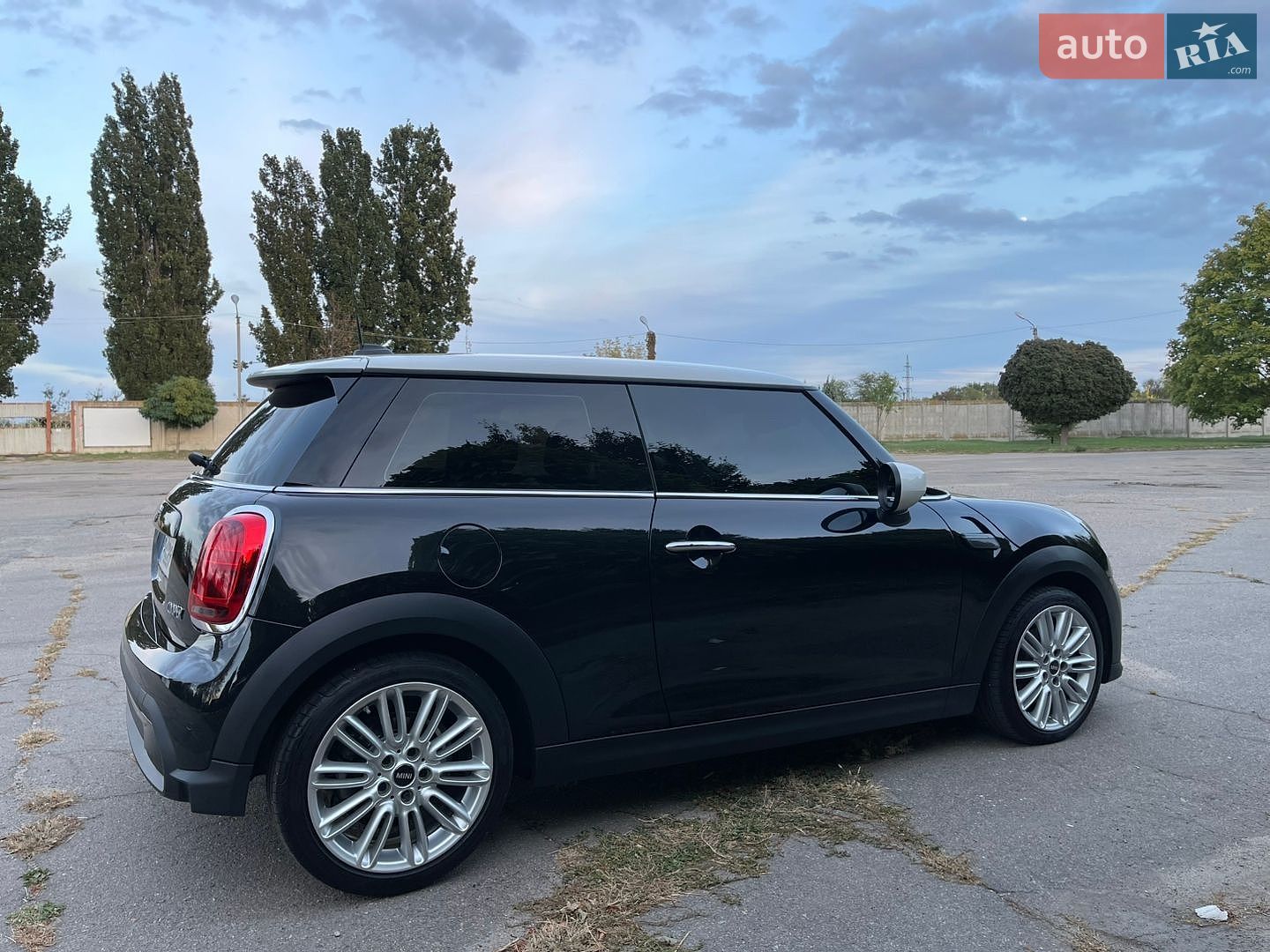 MINI Cooper 2022 VIN WMW41DH0XP2T18391 фото оголошення 12 з 59