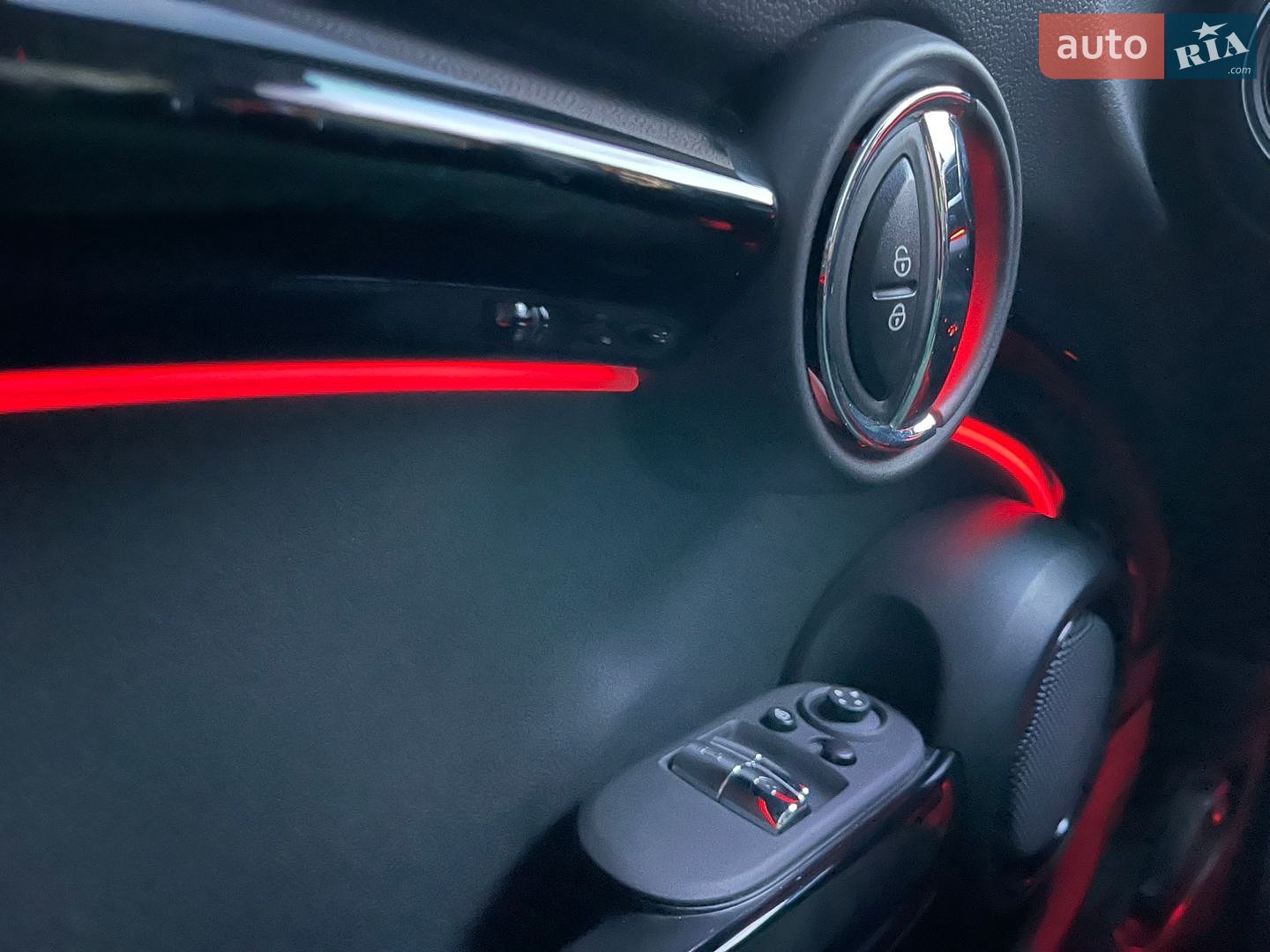 MINI Cooper 2022 VIN WMW41DH0XP2T18391 фото оголошення 30 з 59