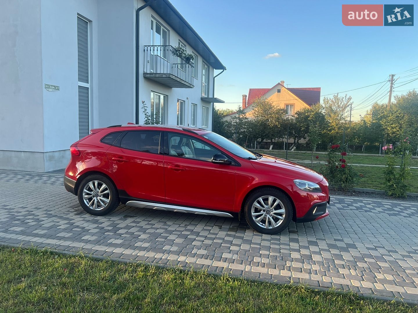 Volvo V40 Cross Country 2013 VIN YV1MZ8451D2002645 фото оголошення 8 з 50