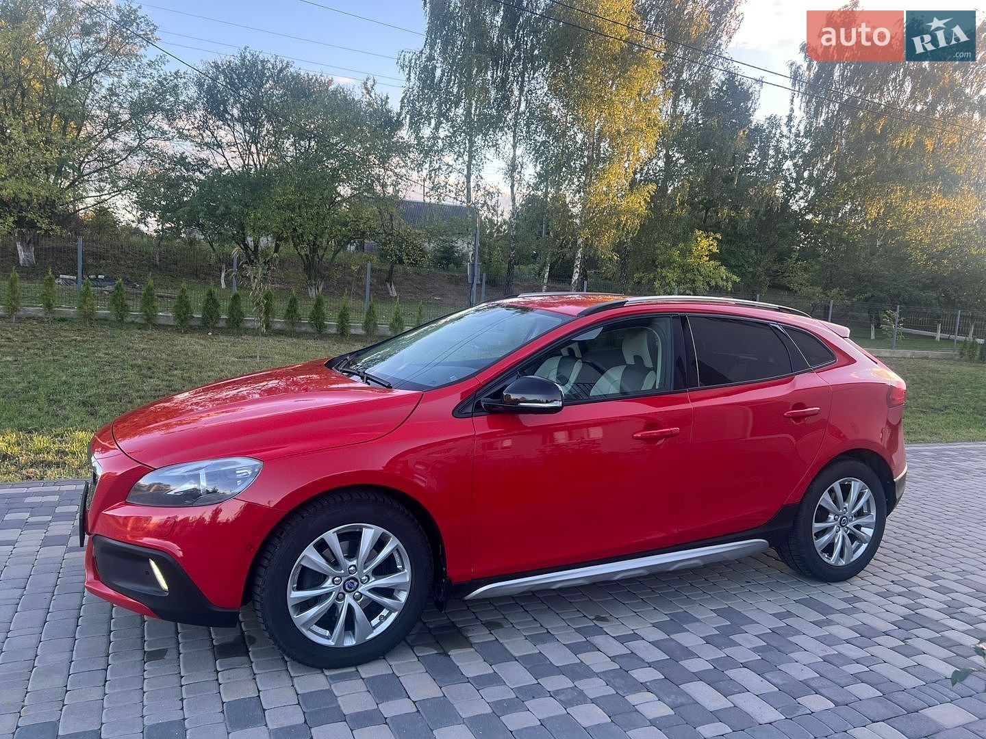 Volvo V40 Cross Country 2013 VIN YV1MZ8451D2002645 фото оголошення 13 з 50