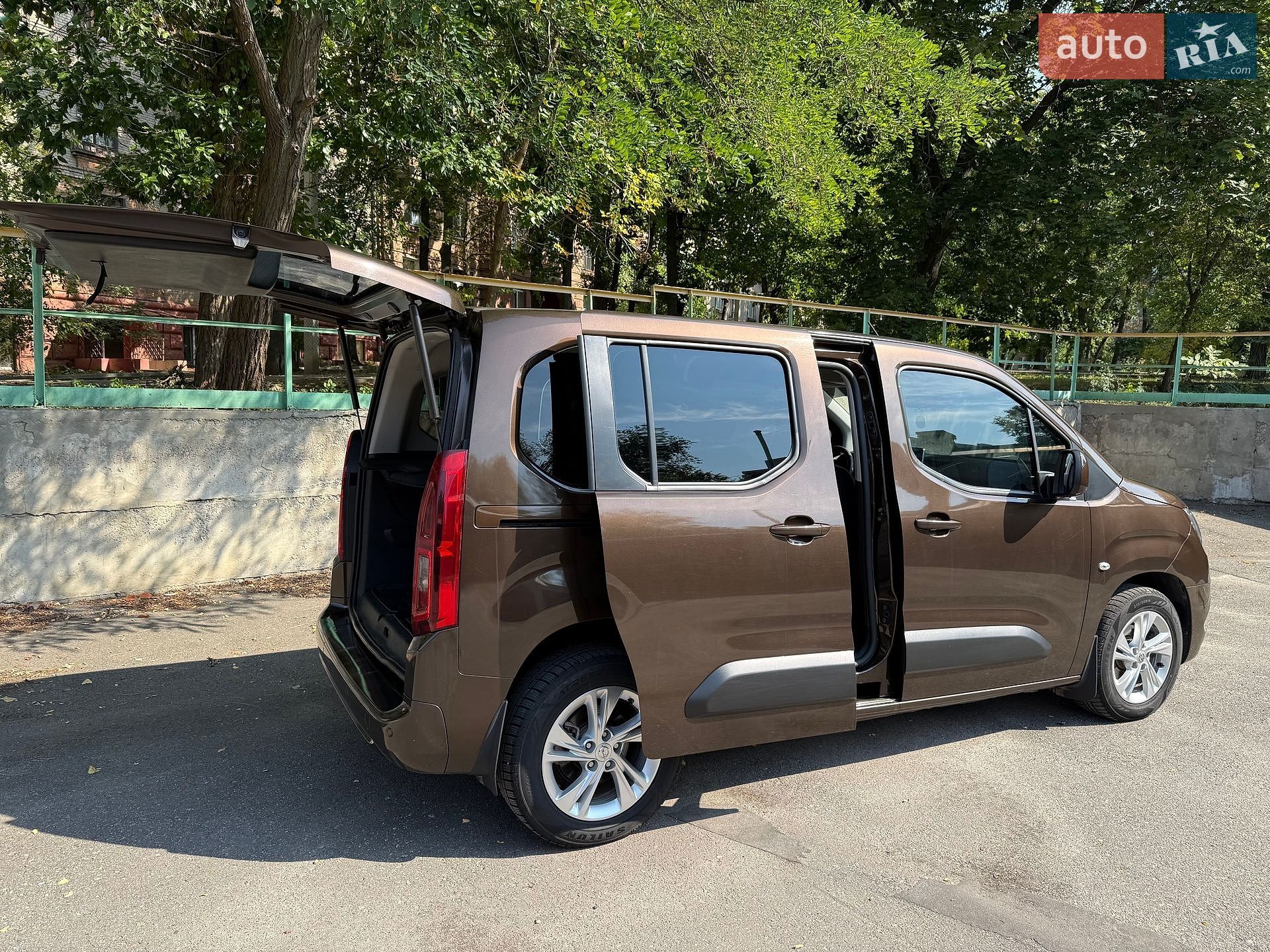 Opel Combo Life 2020 VIN W0VEC9HPALJ905462 фото оголошення 4 з 13