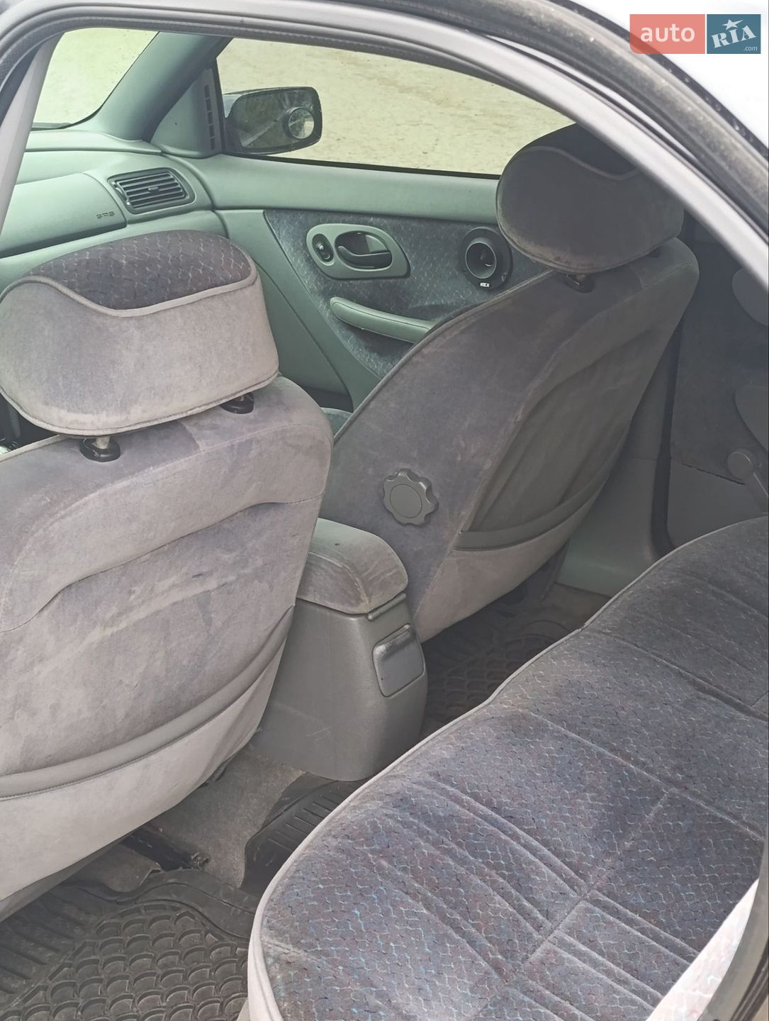 Ford Mondeo 1993 VIN WF0FXXGBBFPE44251 фото оголошення 8 з 8