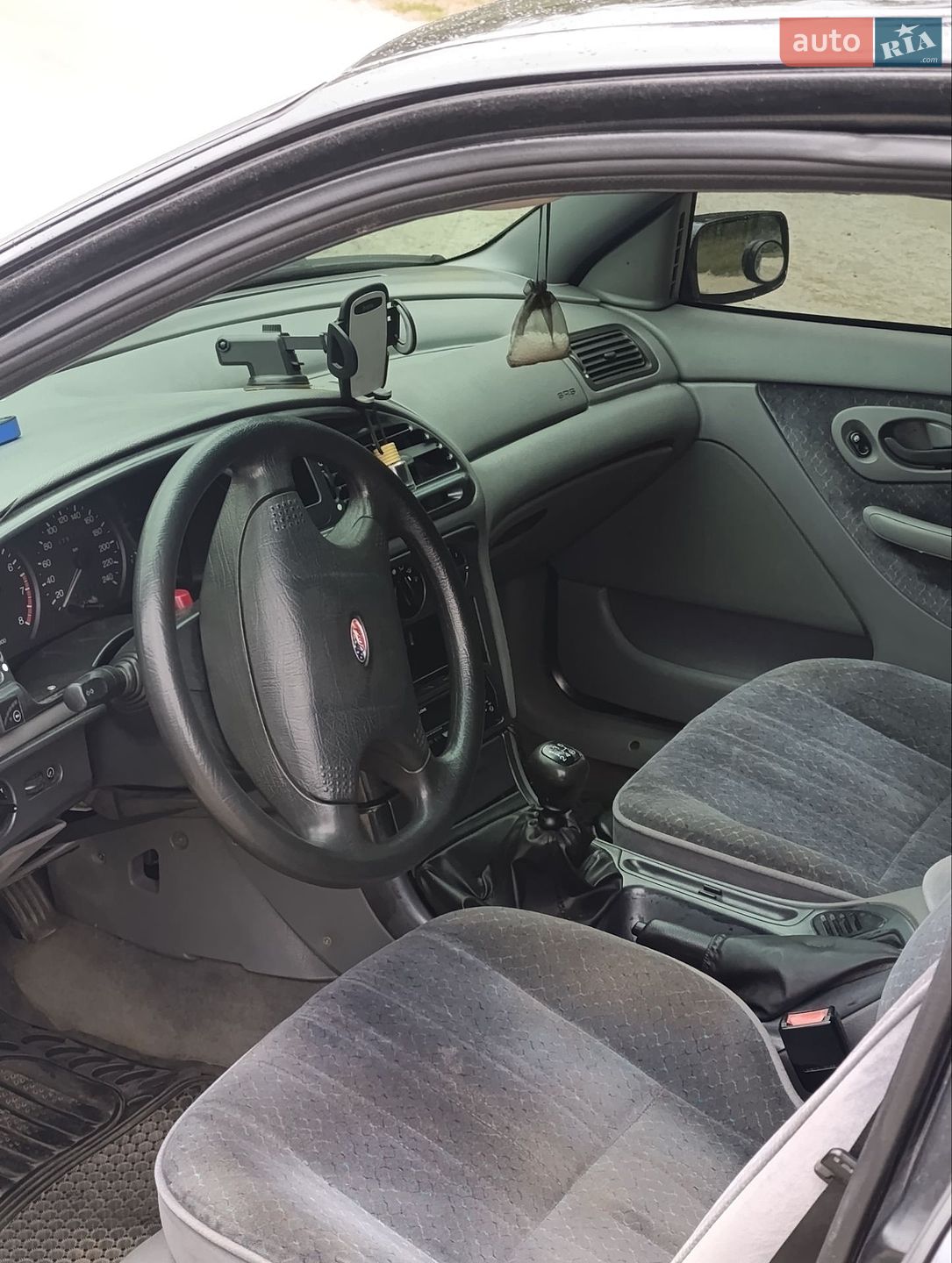 Ford Mondeo 1993 VIN WF0FXXGBBFPE44251 фото оголошення 7 з 8