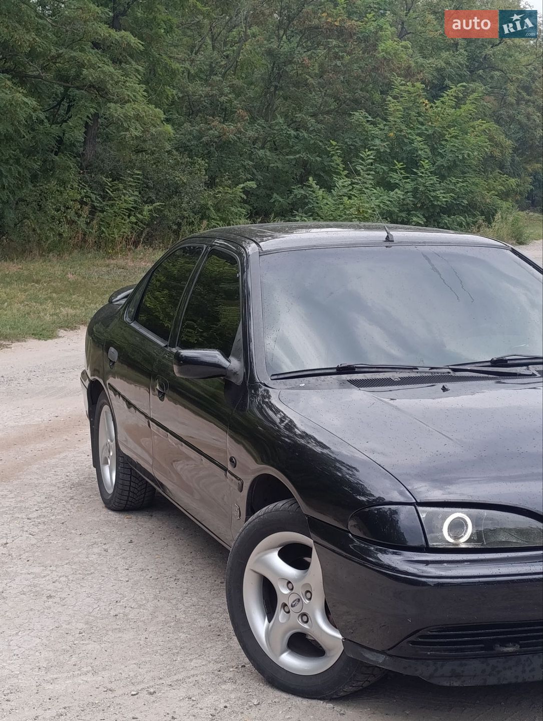 Ford Mondeo 1993 VIN WF0FXXGBBFPE44251 фото оголошення 2 з 8