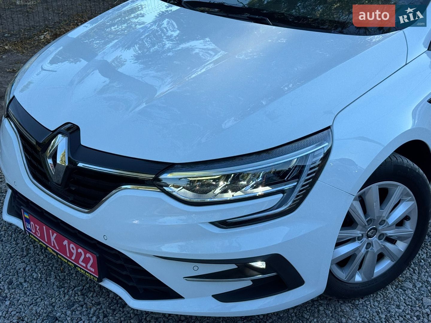 Renault Megane 2021 VIN VF1RFB00566864810 фото оголошення 2 з 41