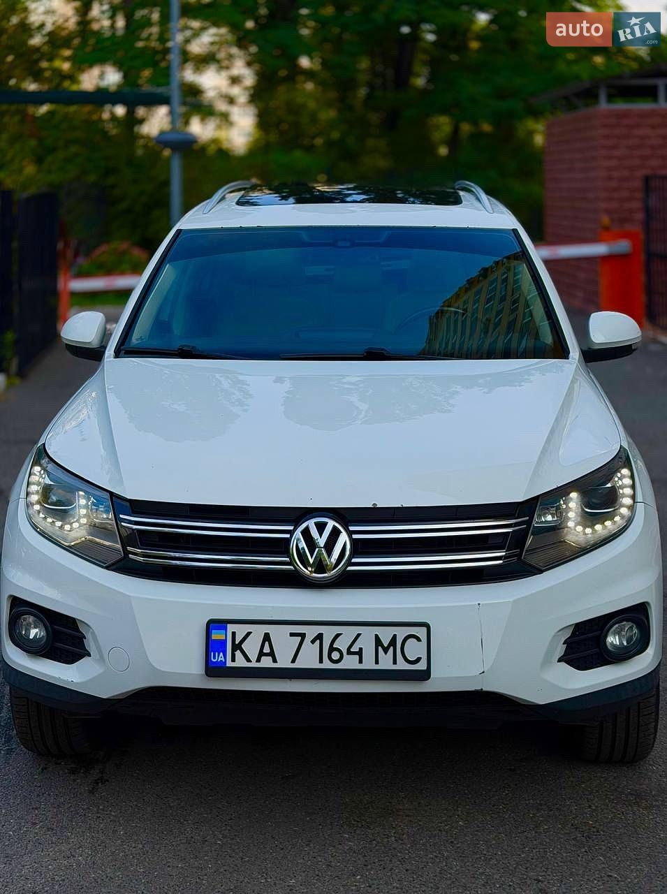 Volkswagen Tiguan 2015 VIN WVGAV7AX9GW507329 фото оголошення 3 з 7