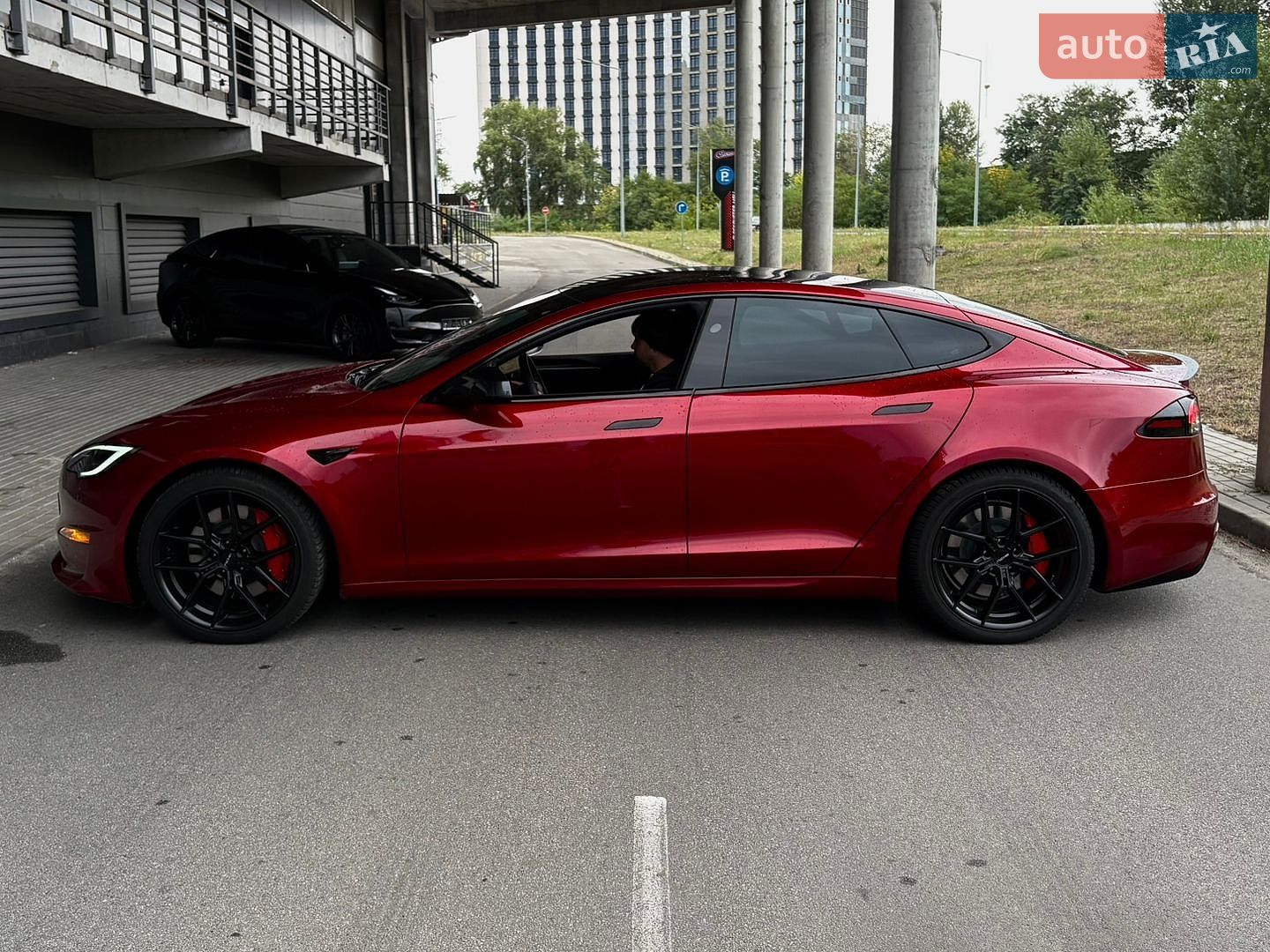 Tesla Model S 2024 VIN 5YJSA1E61RF533045 фото оголошення 11 з 17