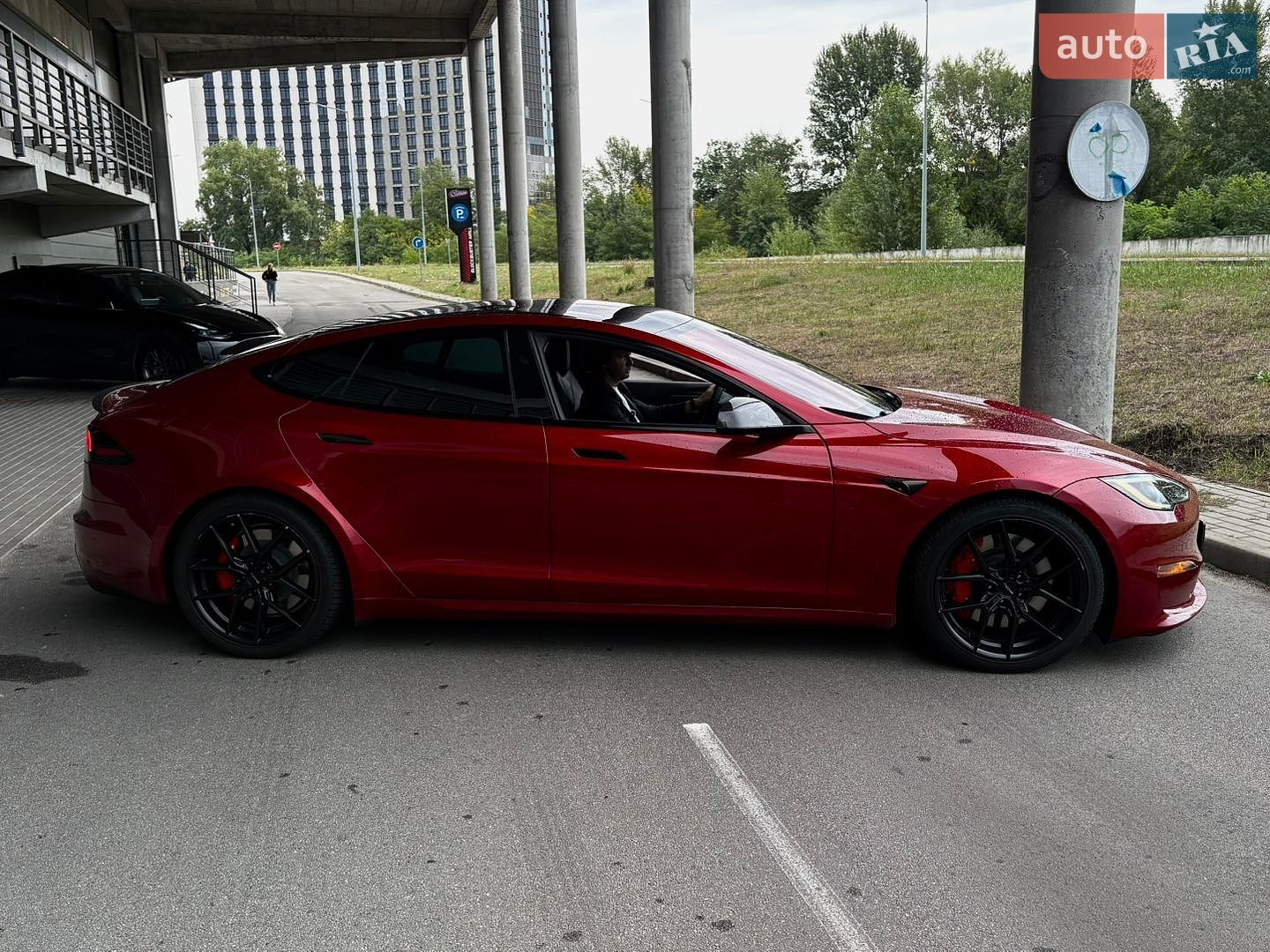 Tesla Model S 2024 VIN 5YJSA1E61RF533045 фото оголошення 14 з 17