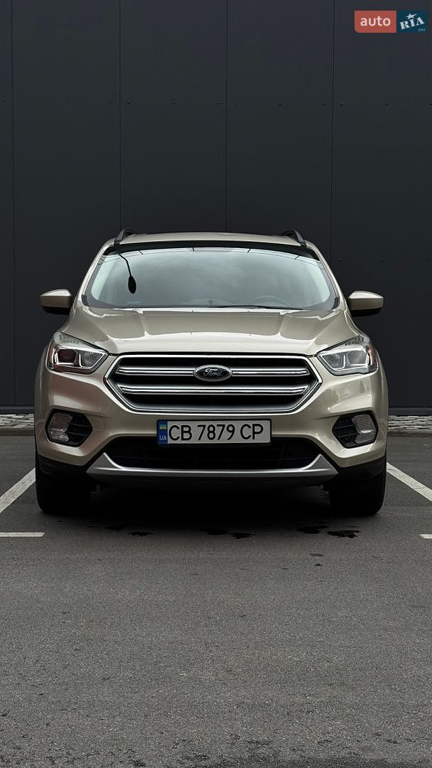 Ford Escape 2018 VIN 1FMCU0HD4JUD14880 фото оголошення 4 з 47
