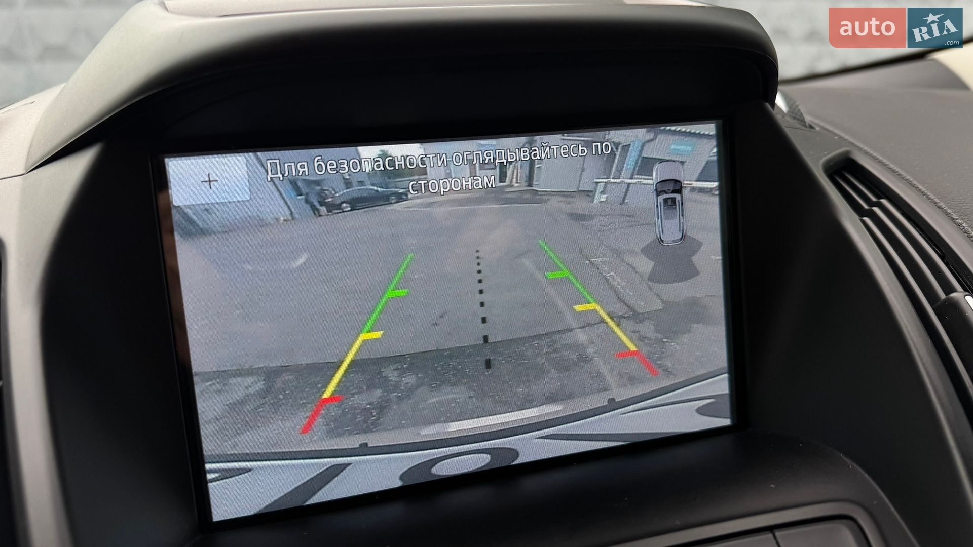 Ford Escape 2018 VIN 1FMCU0HD4JUD14880 фото оголошення 33 з 47