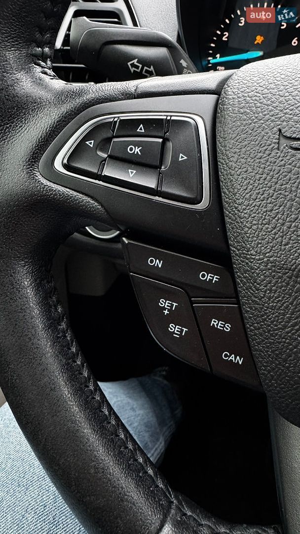 Ford Escape 2018 VIN 1FMCU0HD4JUD14880 фото оголошення 40 з 47