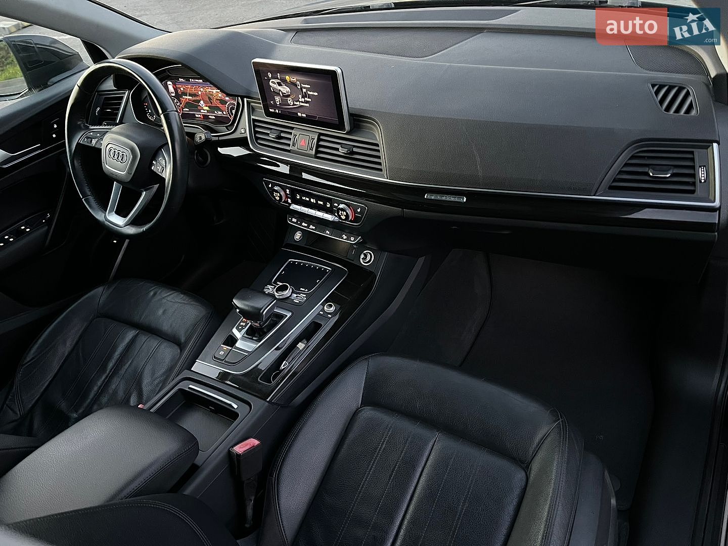 Audi Q5 2018 VIN WA1BNAFY9J2207693 фото оголошення 16 з 48