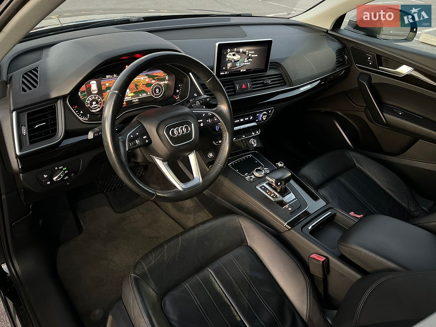 Audi Q5 2018 VIN WA1BNAFY9J2207693 фото оголошення 24 з 48