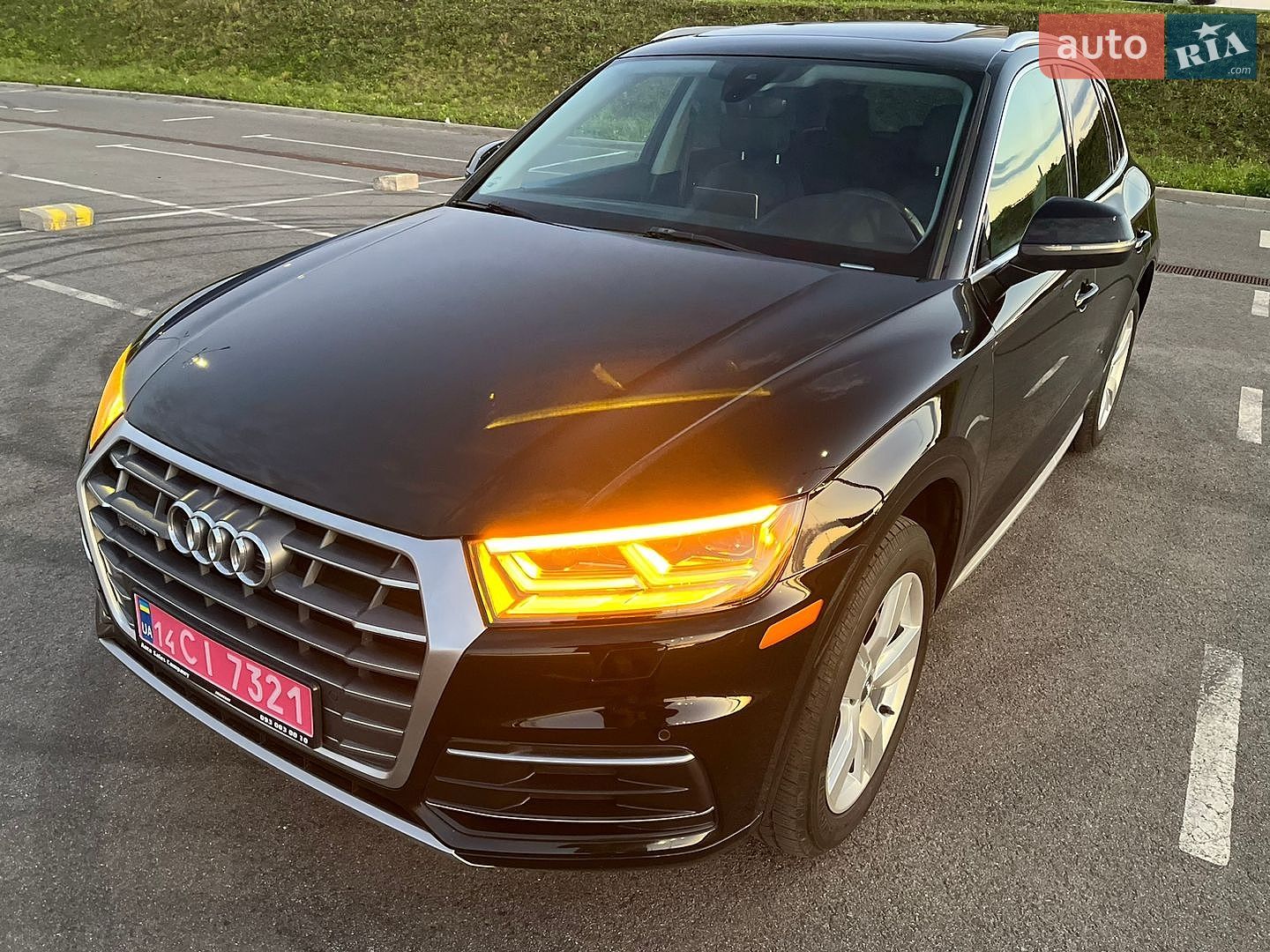 Audi Q5 2018 VIN WA1BNAFY9J2207693 фото оголошення 28 з 48
