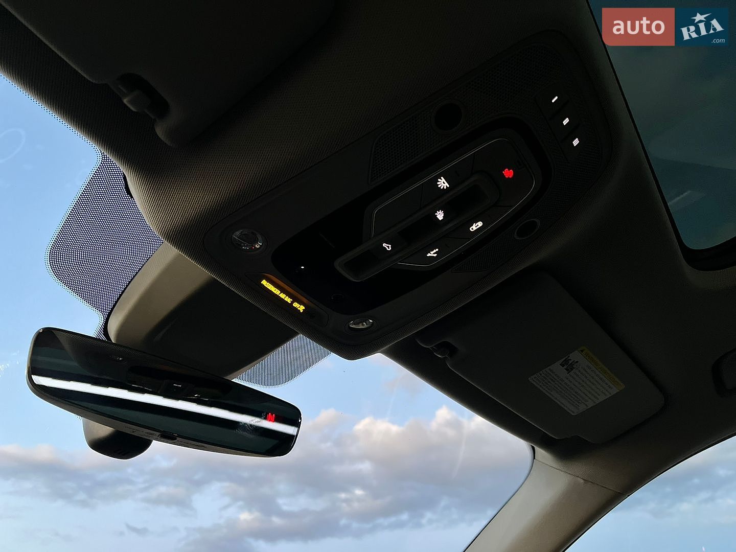 Audi Q5 2018 VIN WA1BNAFY9J2207693 фото оголошення 35 з 48