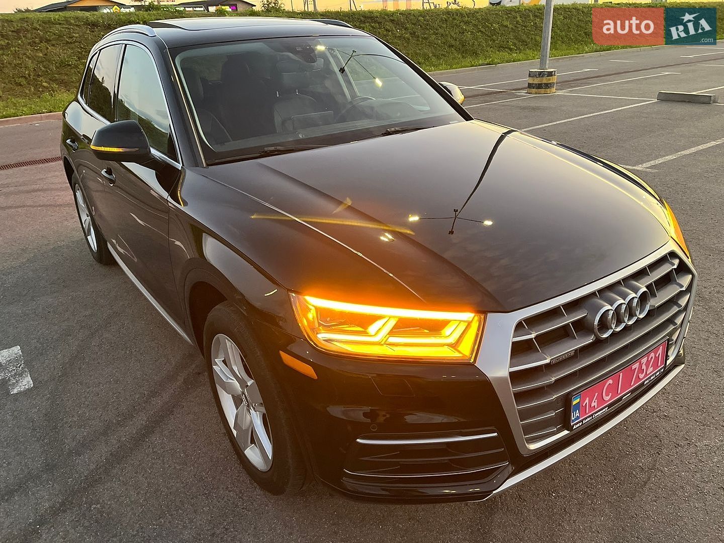 Audi Q5 2018 VIN WA1BNAFY9J2207693 фото оголошення 30 з 48
