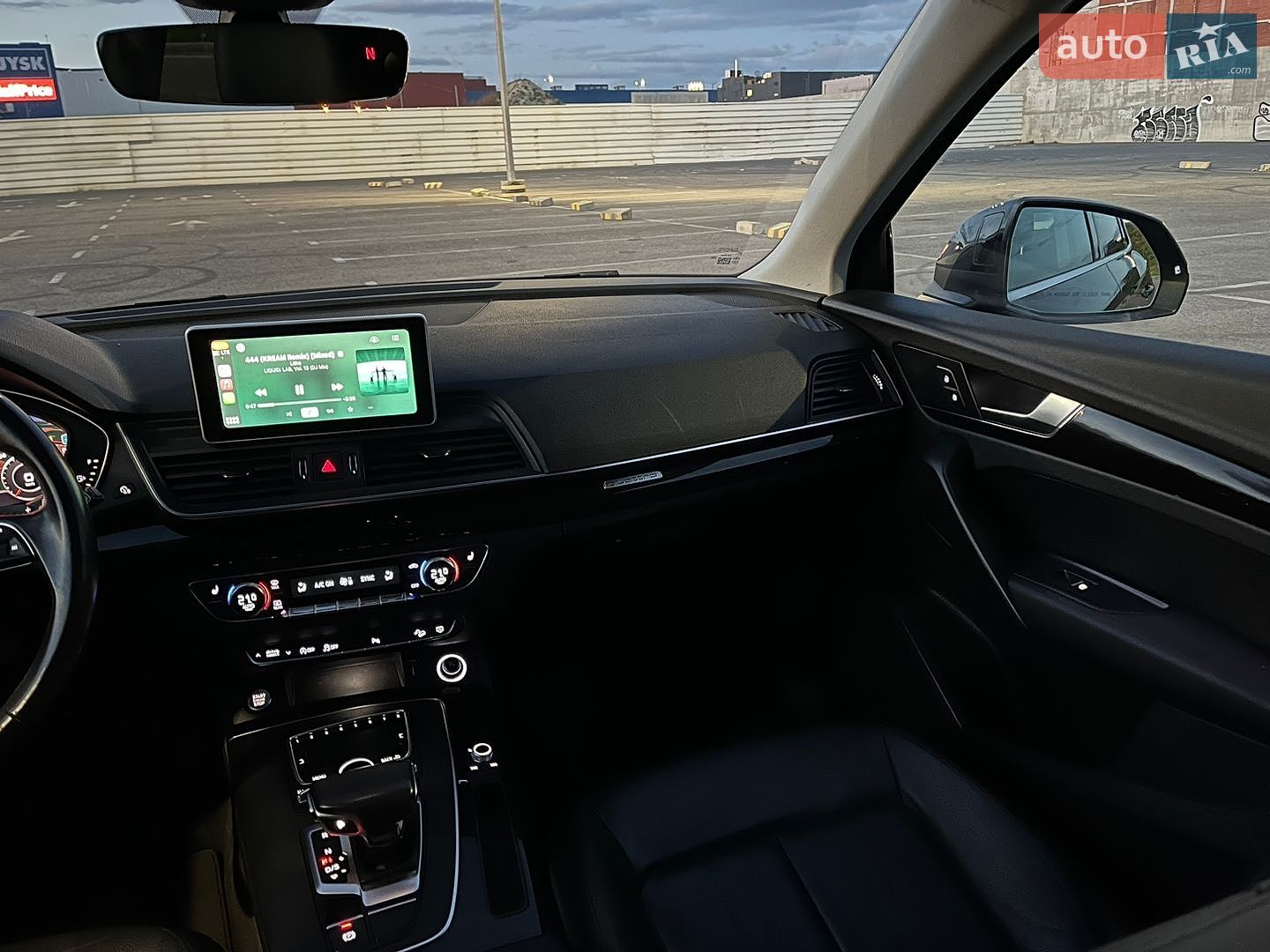 Audi Q5 2018 VIN WA1BNAFY9J2207693 фото оголошення 43 з 48