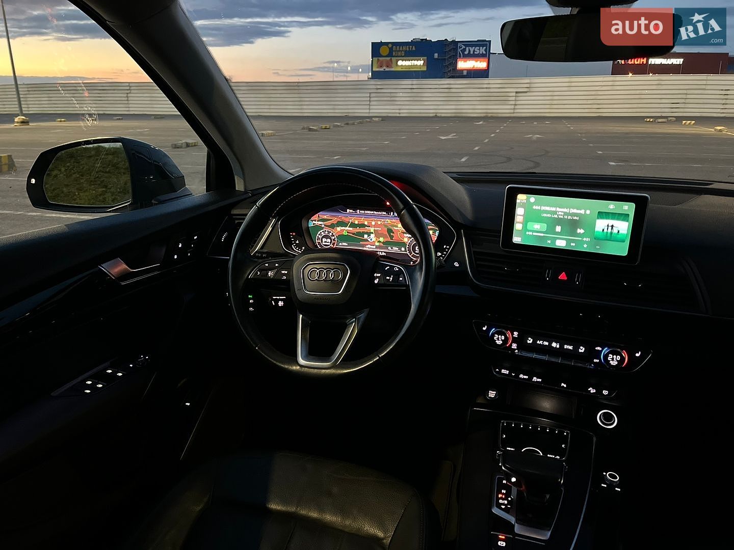 Audi Q5 2018 VIN WA1BNAFY9J2207693 фото оголошення 44 з 48