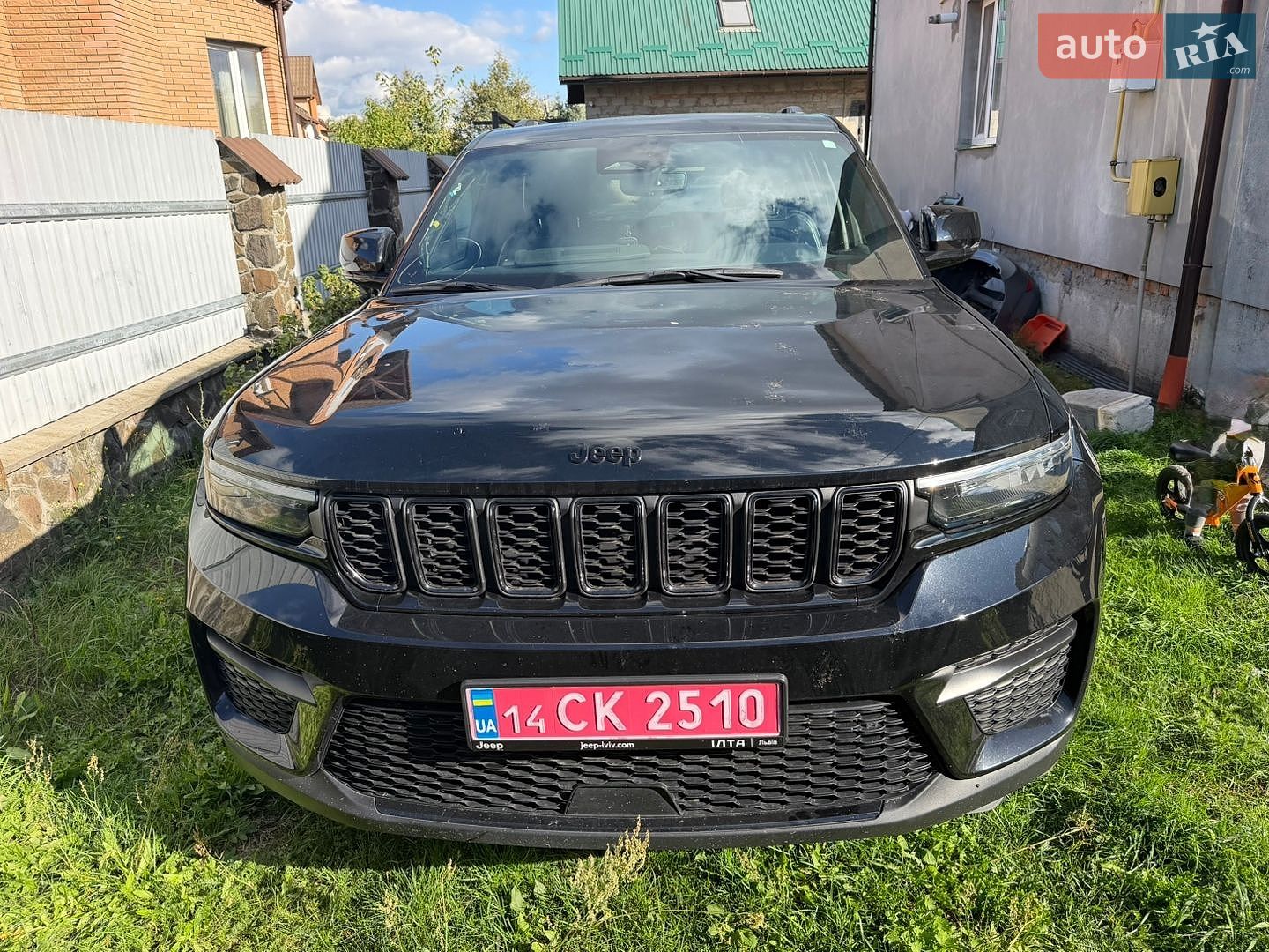 Jeep Grand Cherokee 2024 VIN 1C4RJHAG4RC223376 фото оголошення 2 з 19
