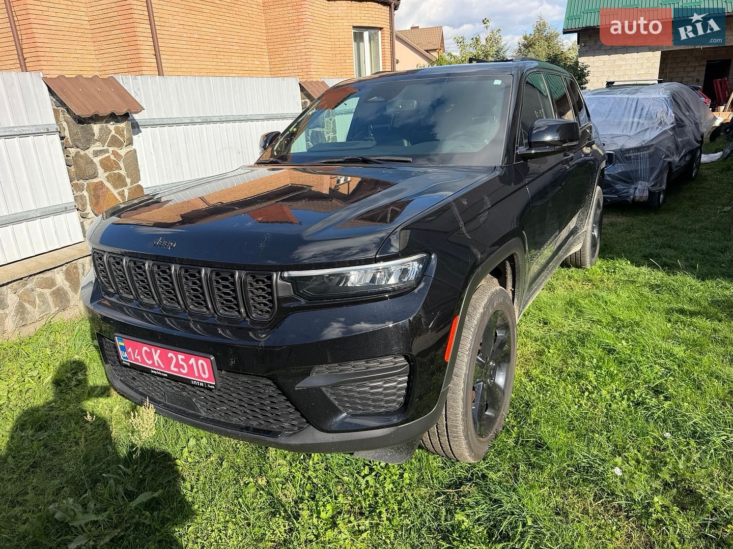 Jeep Grand Cherokee 2024 VIN 1C4RJHAG4RC223376 фото оголошення 3 з 19