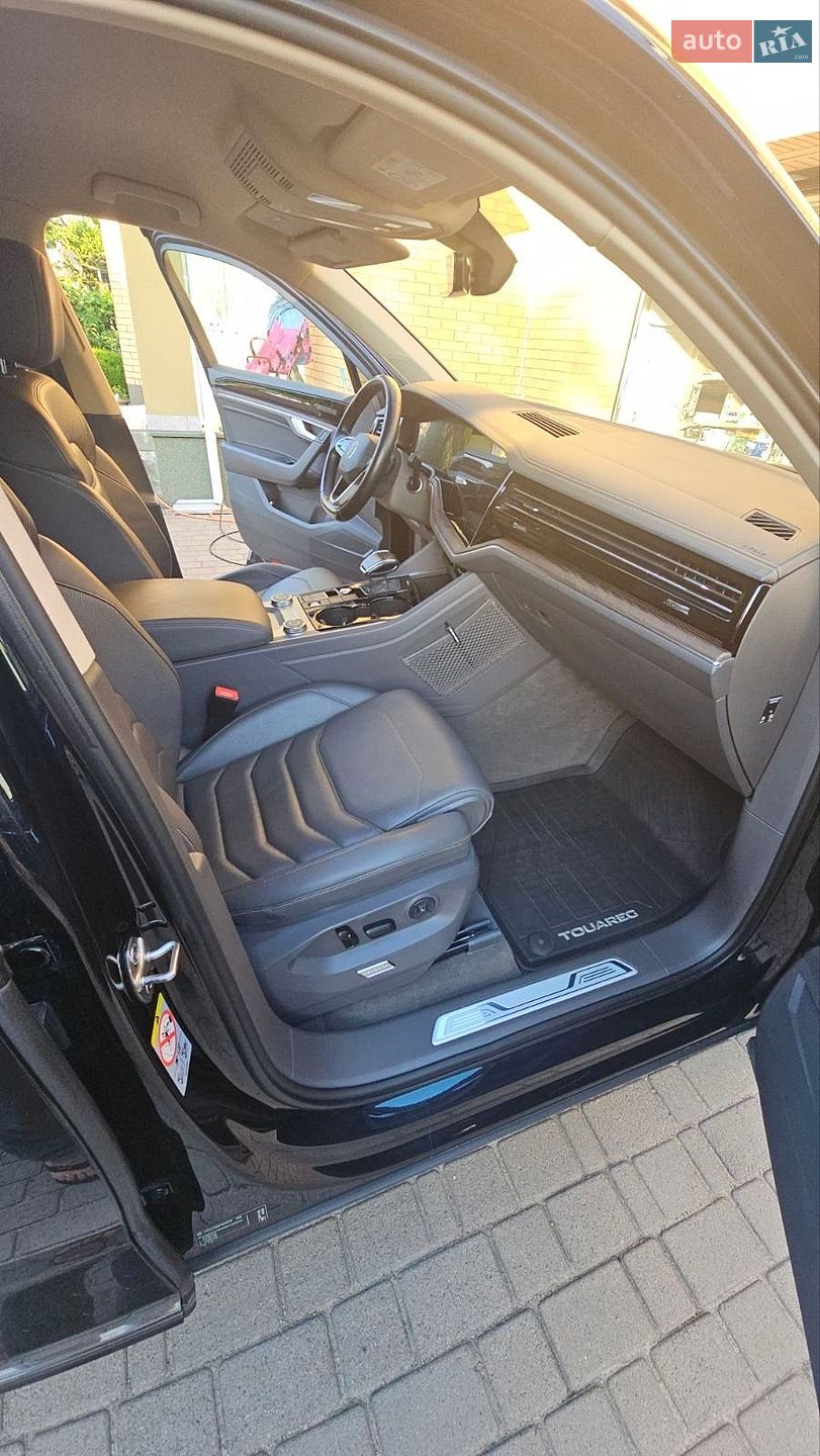 Volkswagen Touareg 2021 VIN WVGZZZCRZMD035650 фото оголошення 9 з 17
