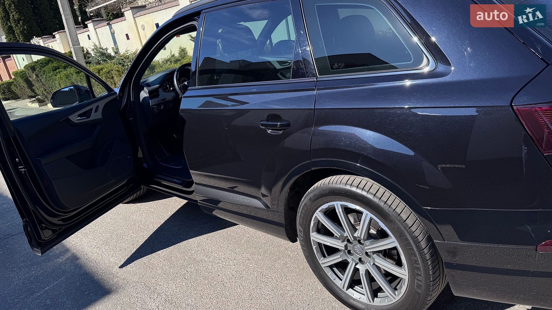 Audi Q7 2018 VIN WAUZZZ4M8JD059450 фото оголошення 2 з 14