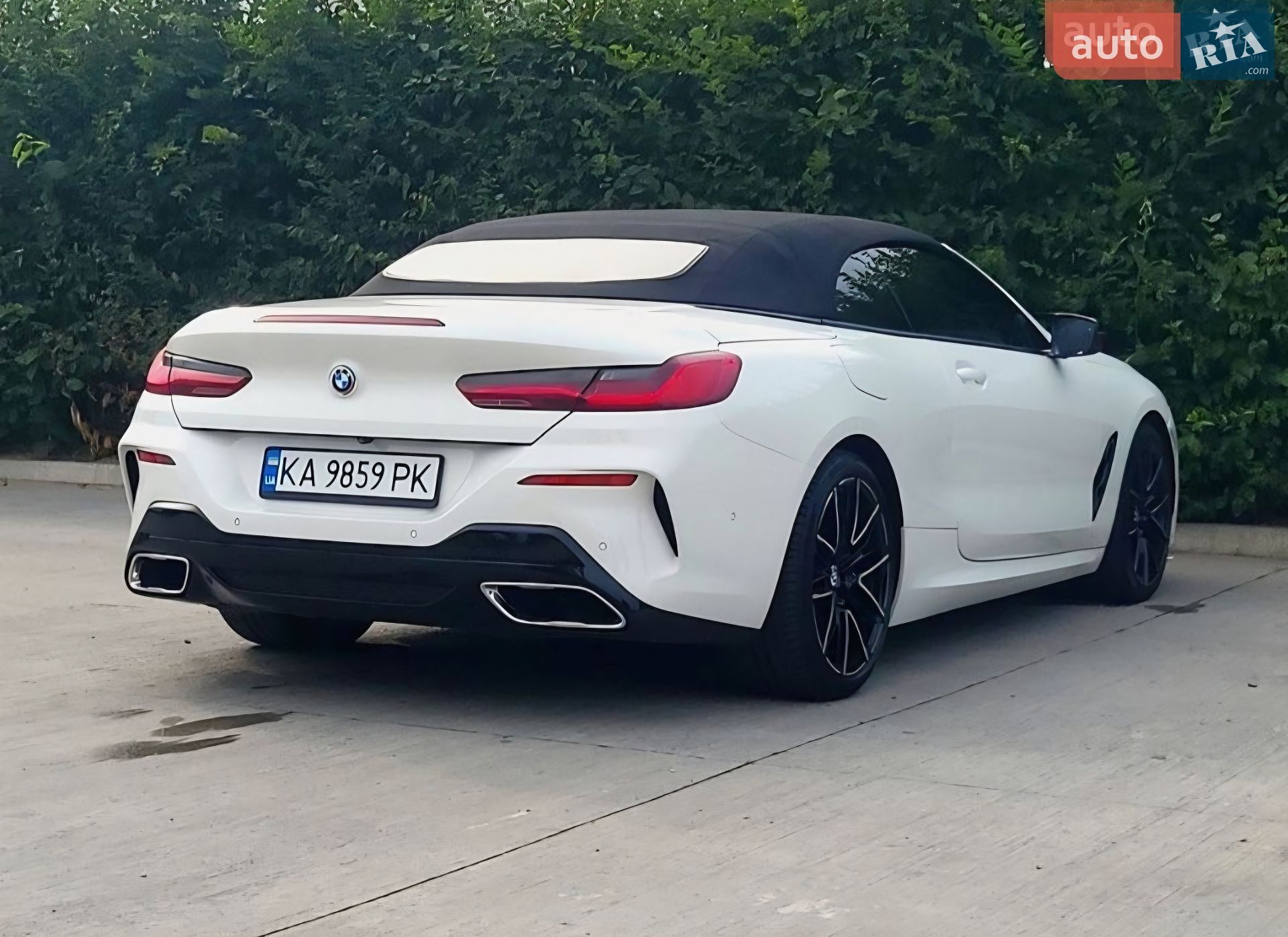 BMW 8 Series 2019 VIN WBAFY4C57KBX29392 фото оголошення 10 з 13