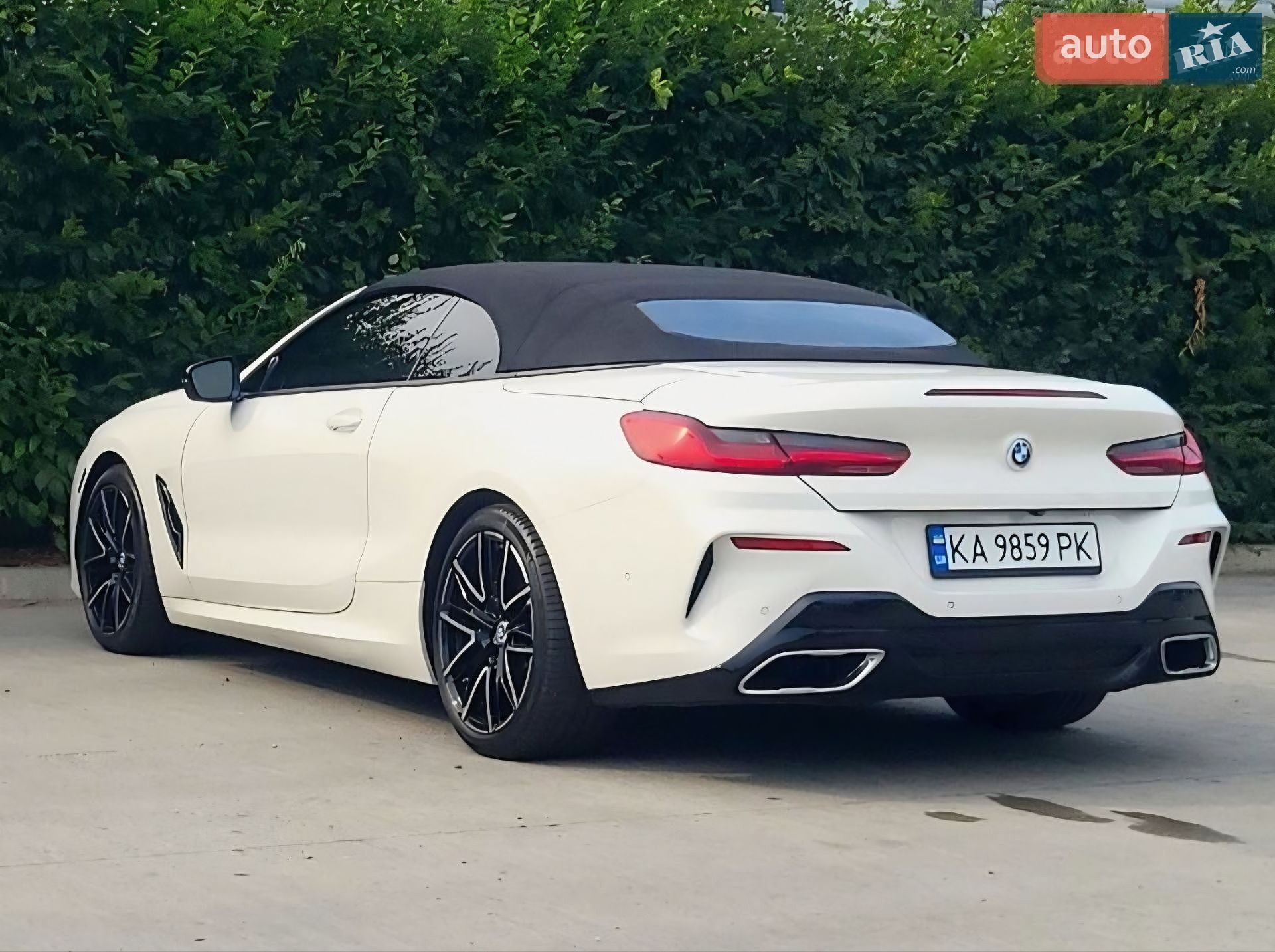 BMW 8 Series 2019 VIN WBAFY4C57KBX29392 фото оголошення 7 з 13