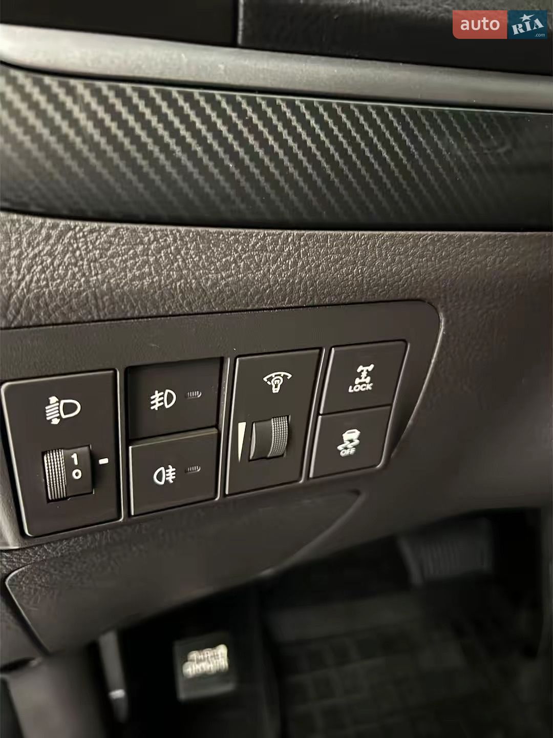 Hyundai Santa FE 2011 VIN KMHSH81XDBU774991 фото оголошення 40 з 68