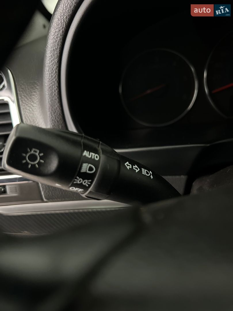 Hyundai Santa FE 2011 VIN KMHSH81XDBU774991 фото оголошення 44 з 68