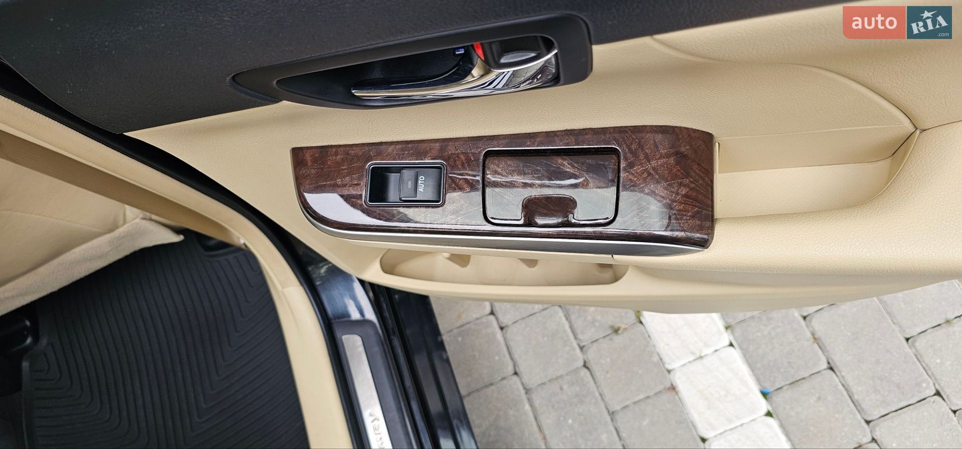 TOYOTA CAMRY 2016 VIN JTNBFYFK403033818 фото оголошення 11 з 40