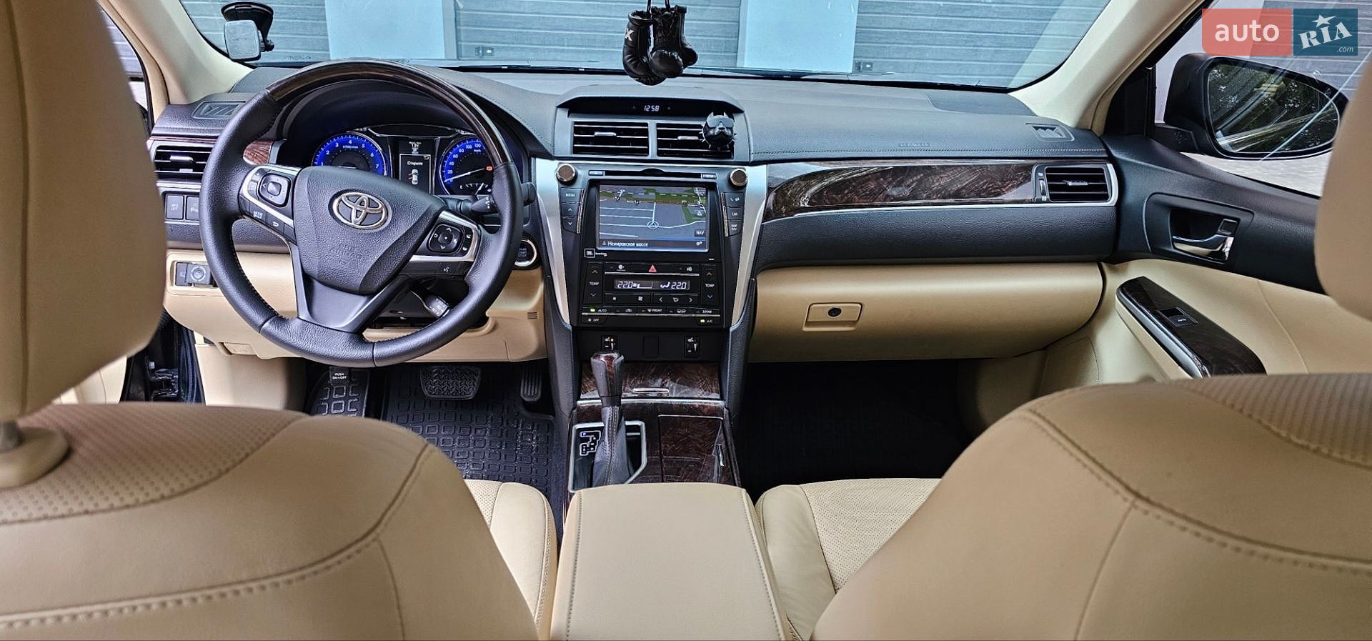 TOYOTA CAMRY 2016 VIN JTNBFYFK403033818 фото оголошення 19 з 40