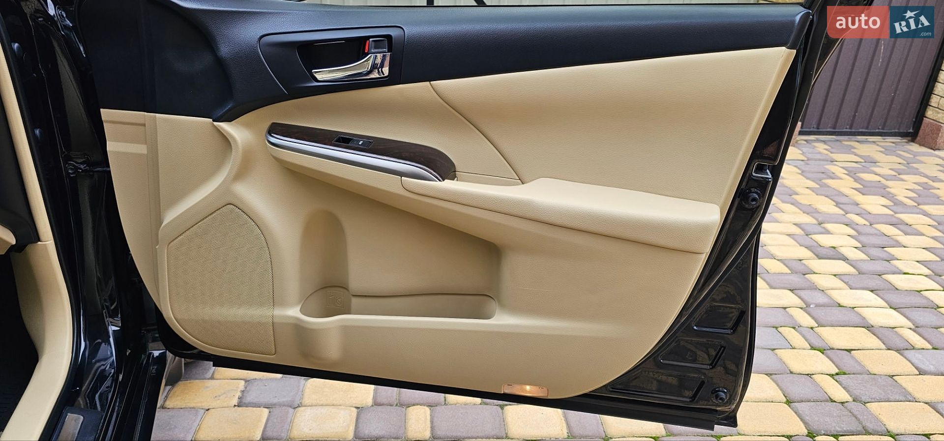 TOYOTA CAMRY 2016 VIN JTNBFYFK403033818 фото оголошення 21 з 40