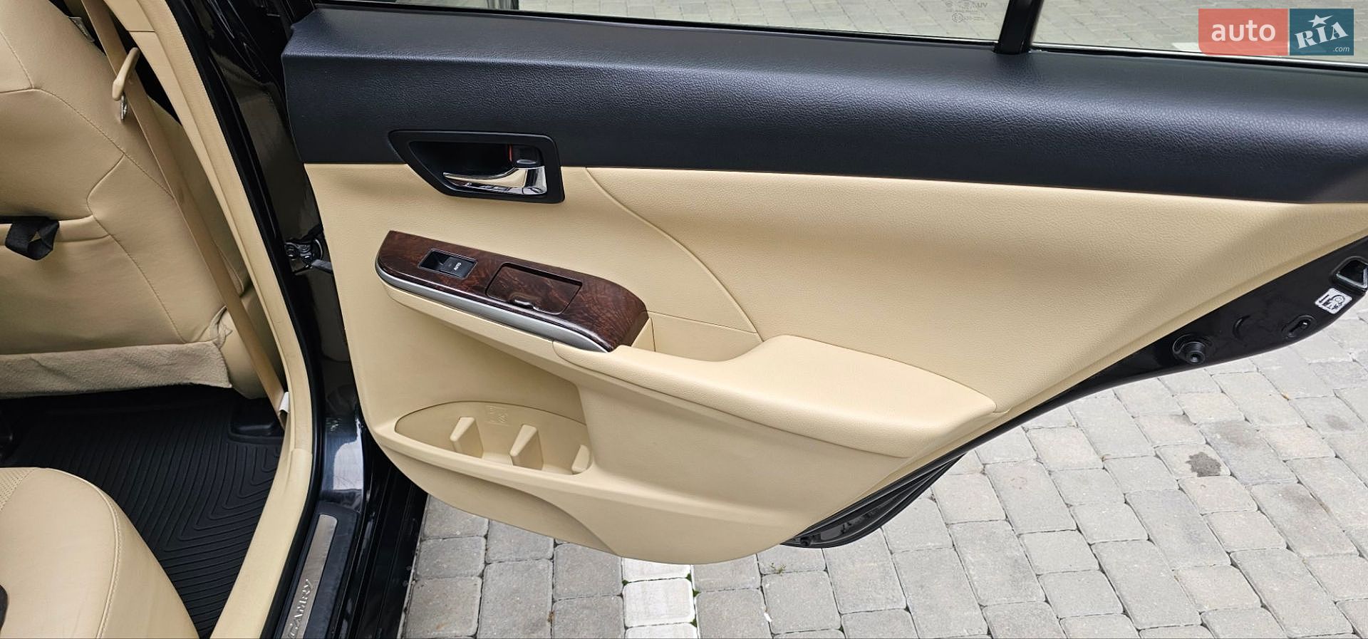TOYOTA CAMRY 2016 VIN JTNBFYFK403033818 фото оголошення 27 з 40