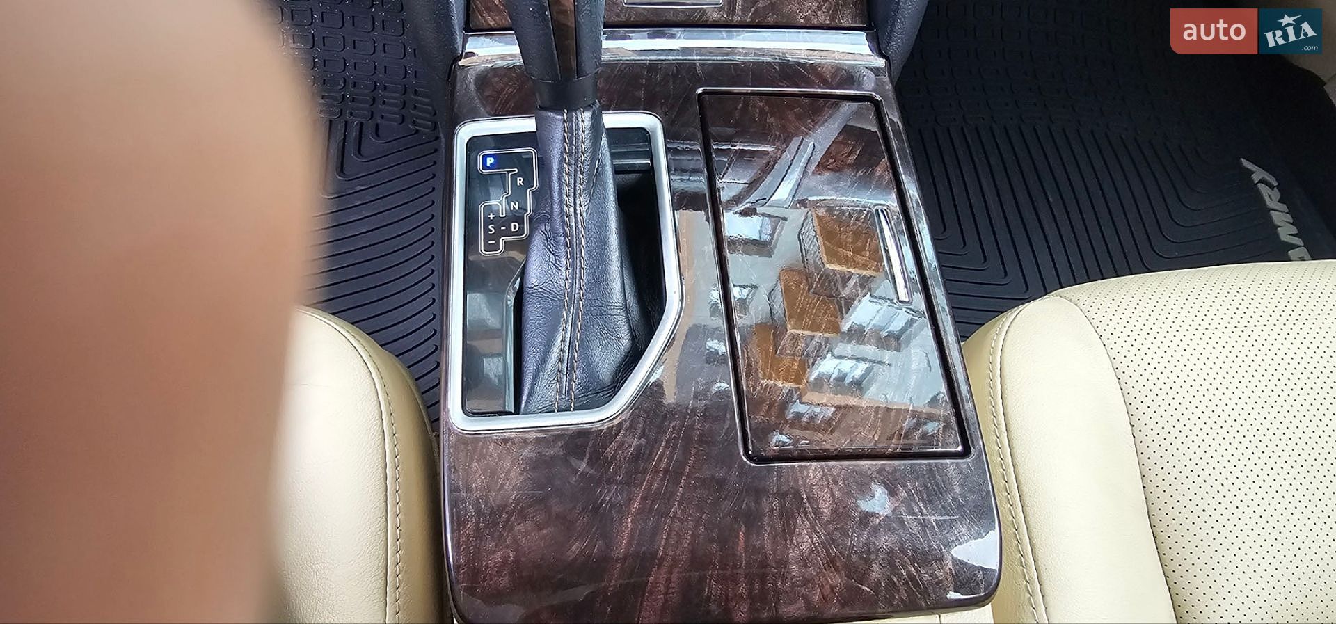 TOYOTA CAMRY 2016 VIN JTNBFYFK403033818 фото оголошення 33 з 40