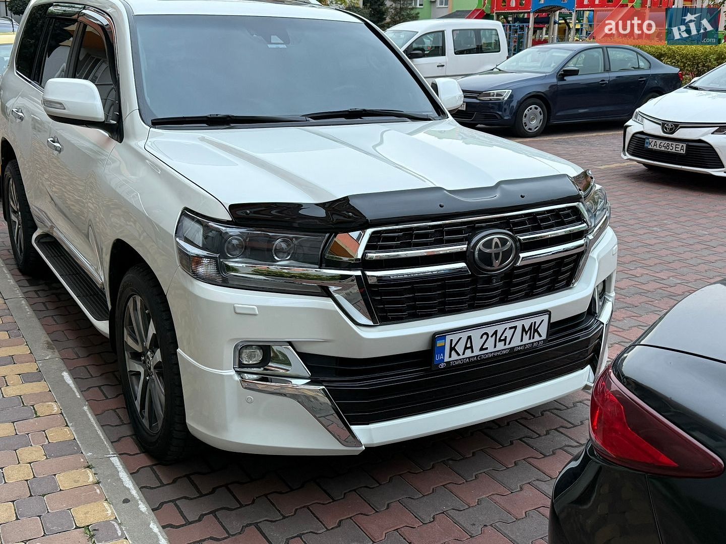 Toyota Land Cruiser 2017 VIN JTMCV02J504222434 фото оголошення 2 з 96