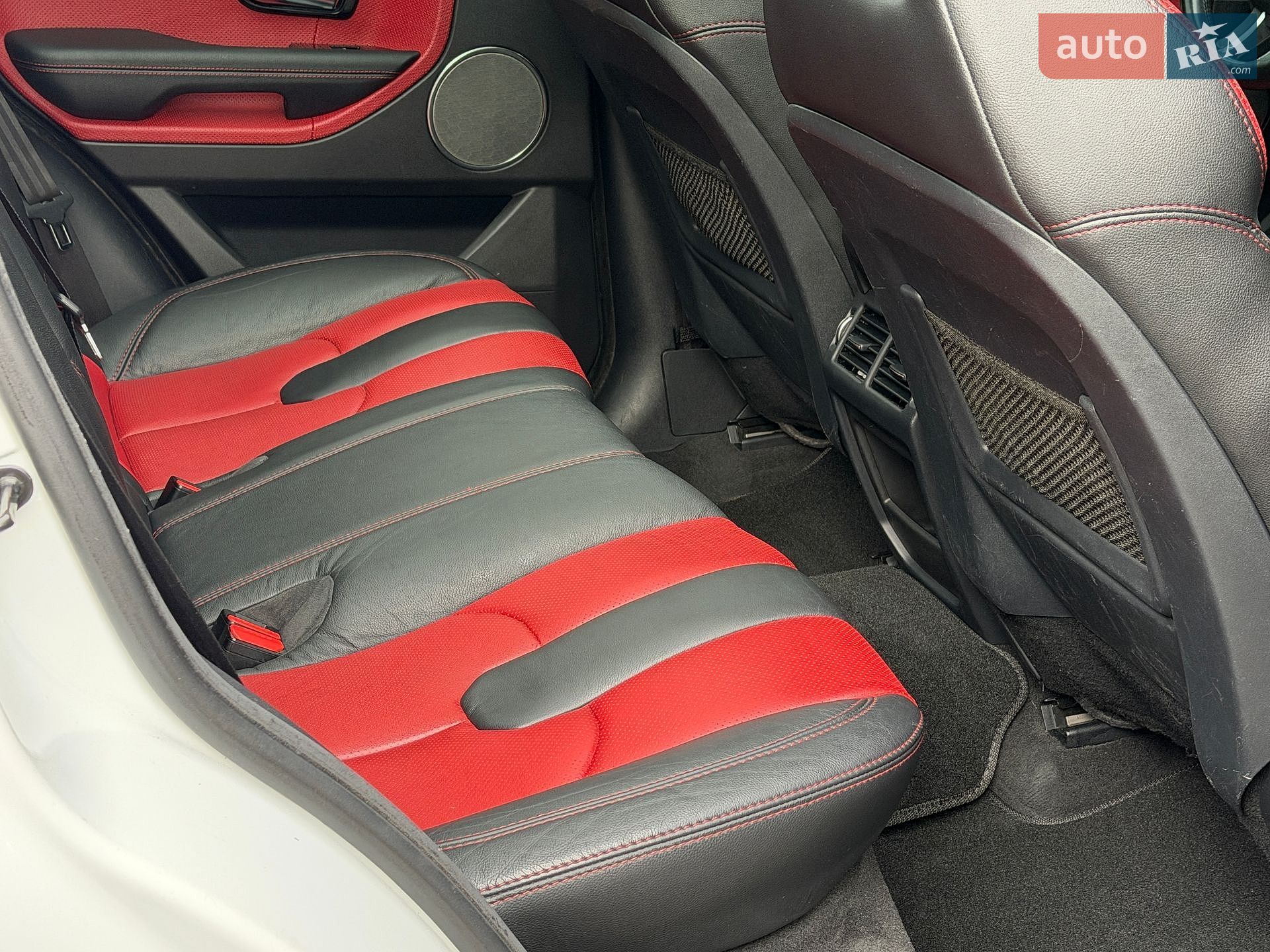 Land Rover Range Rover Evoque 2015 VIN SALVR2BGXGH082194 фото оголошення 30 з 42