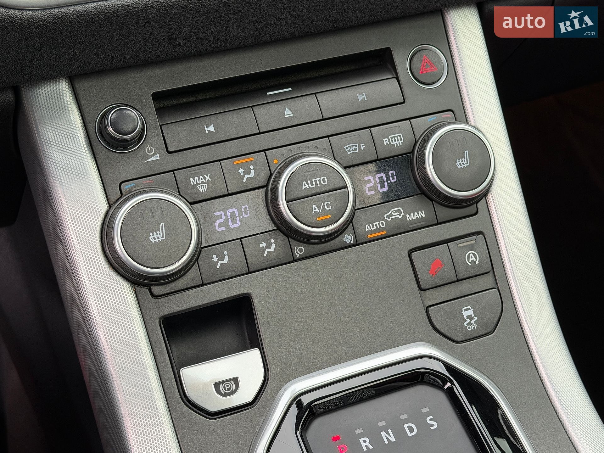 Land Rover Range Rover Evoque 2015 VIN SALVR2BGXGH082194 фото оголошення 35 з 42