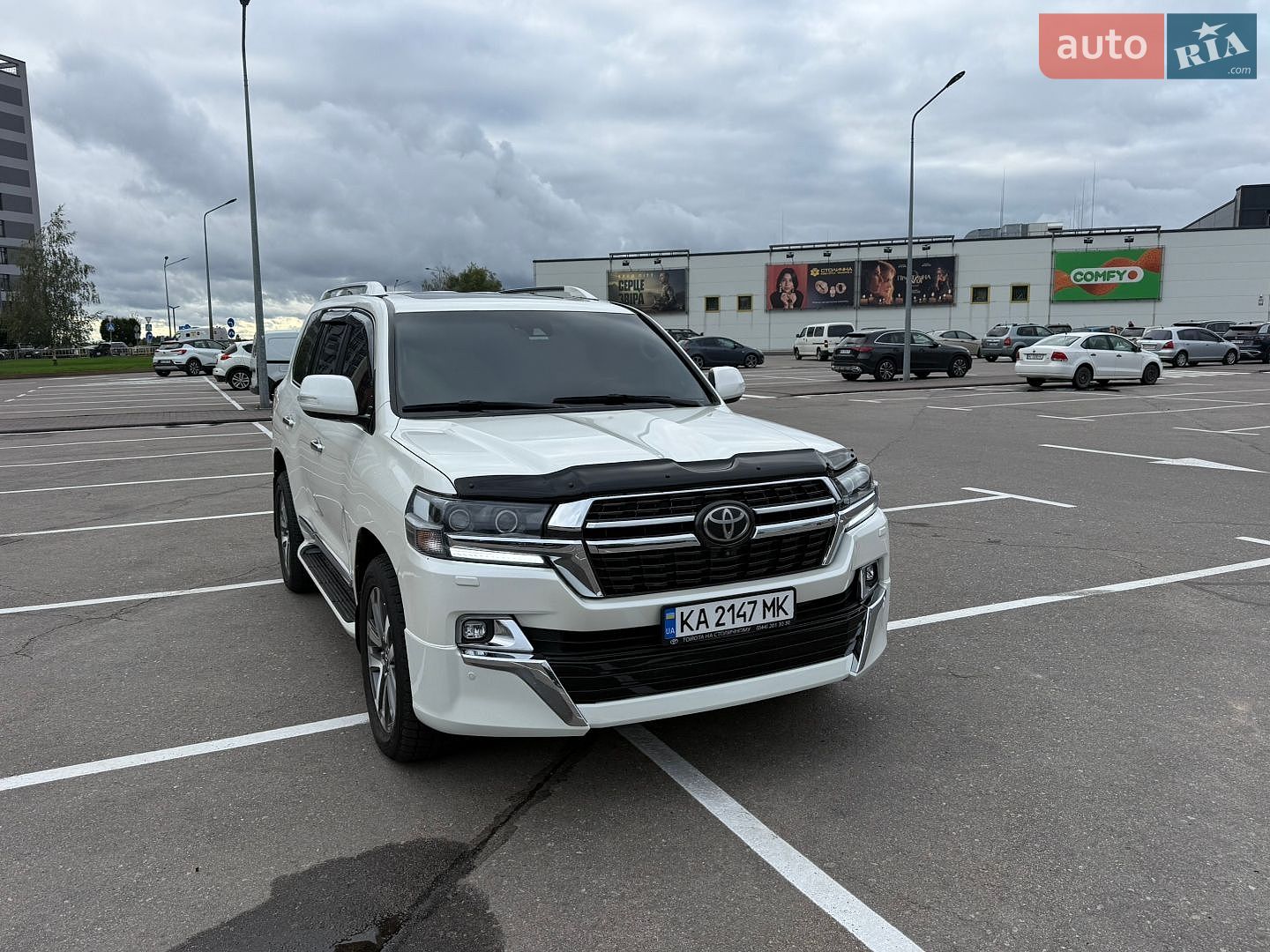 Toyota Land Cruiser 2017 VIN JTMCV02J504222434 фото оголошення 12 з 96