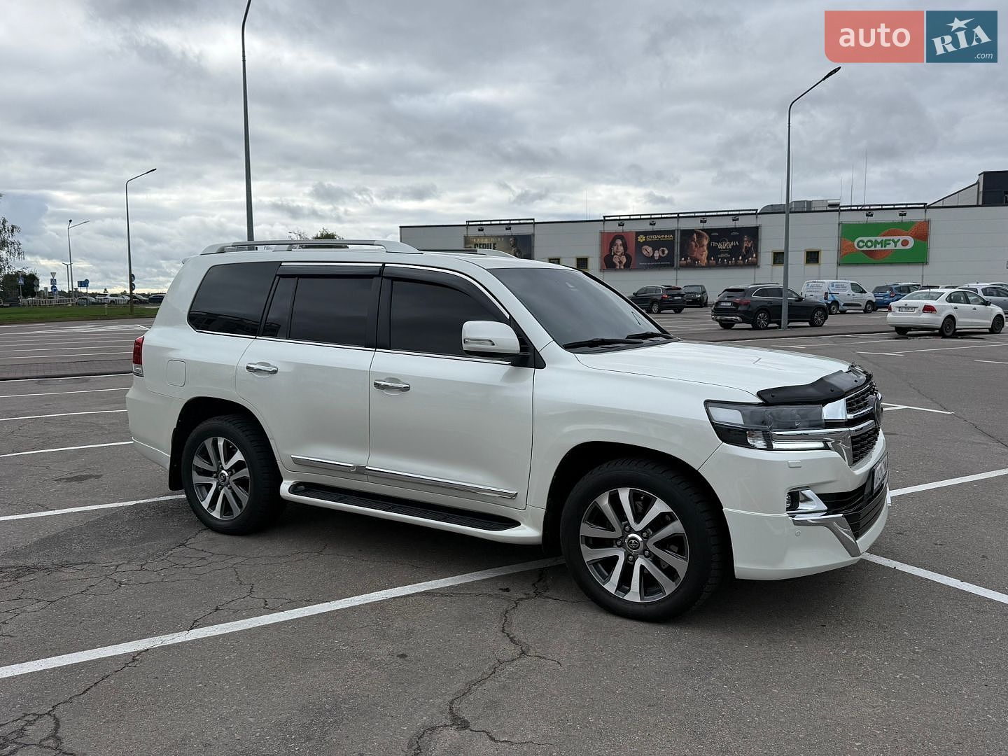 Toyota Land Cruiser 2017 VIN JTMCV02J504222434 фото оголошення 37 з 96