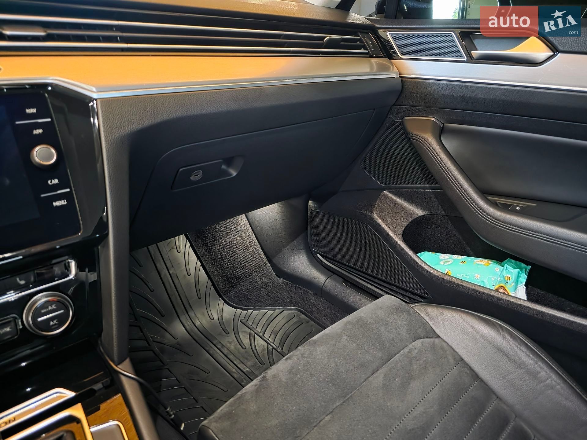 Volkswagen Passat 2018 VIN WVWZZZ3CZJE046131 фото оголошення 7 з 24