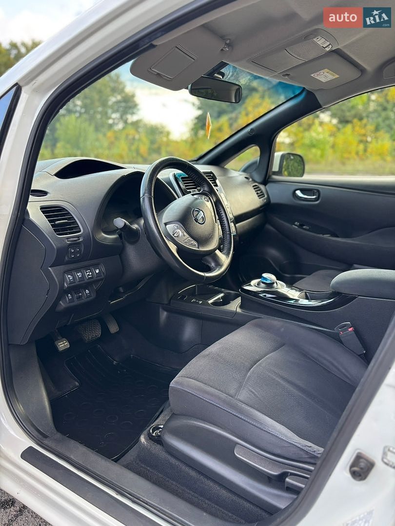 Nissan Leaf 2013 VIN SJNFAAZE0U6006976 фото оголошення 7 з 18