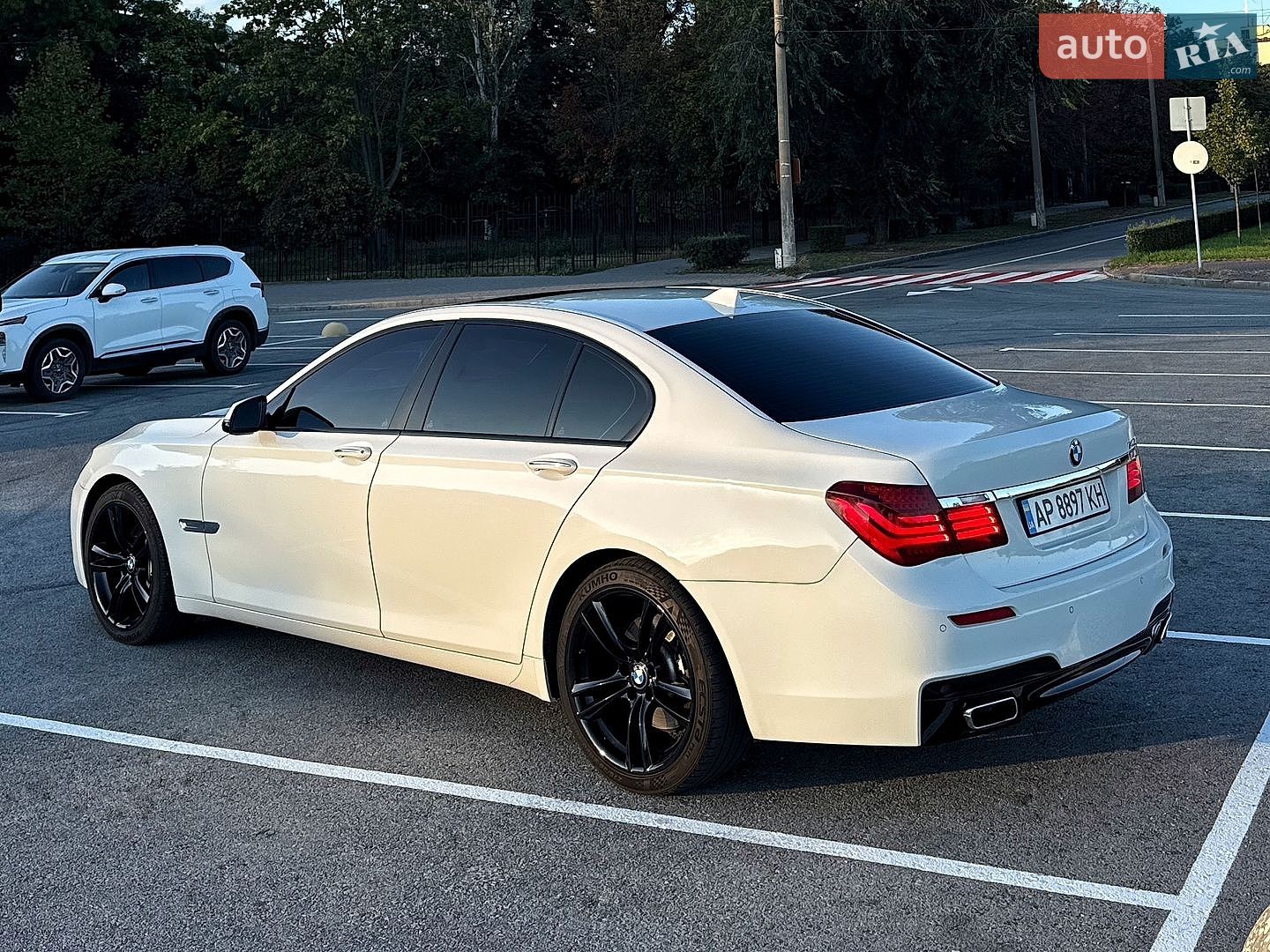 BMW 7 Series 2014 VIN WBAYA6C50FD826971 фото оголошення 3 з 41