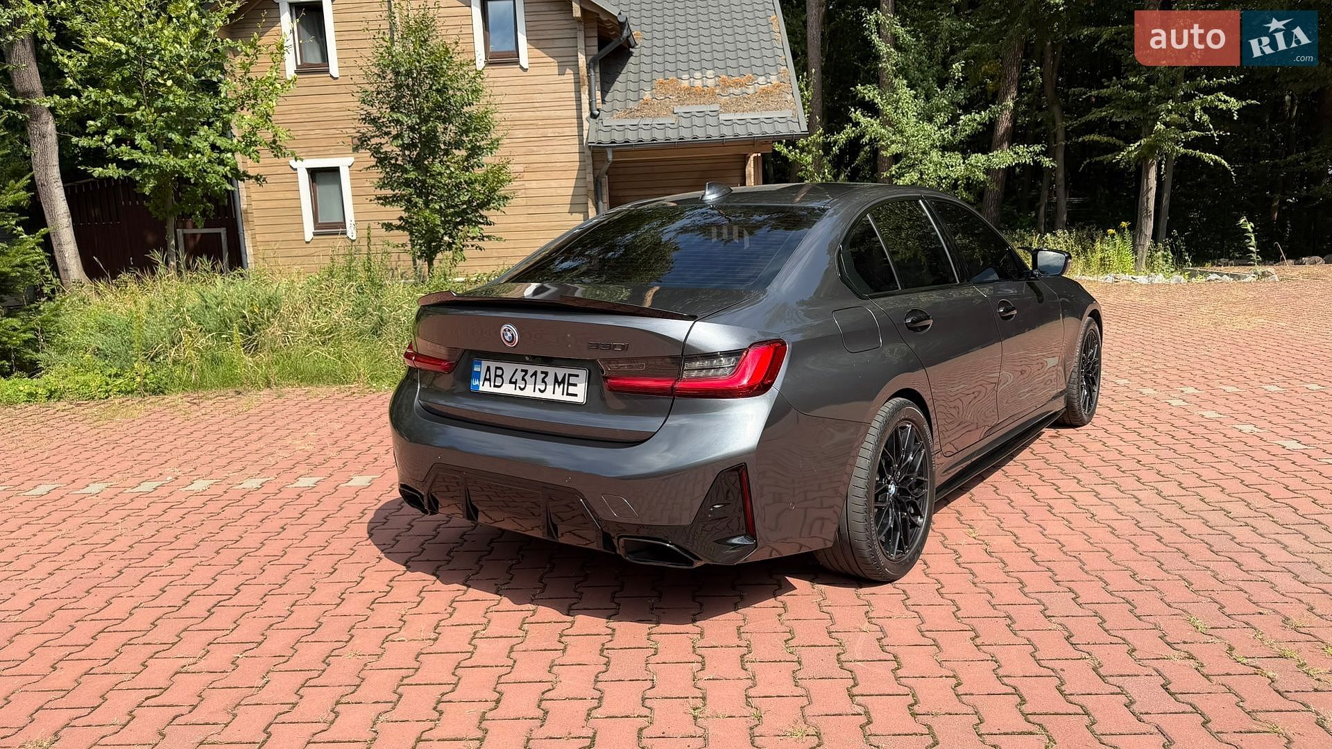 BMW 3 Series 2019 VIN WBA5R1C54KAK10121 фото оголошення 6 з 21