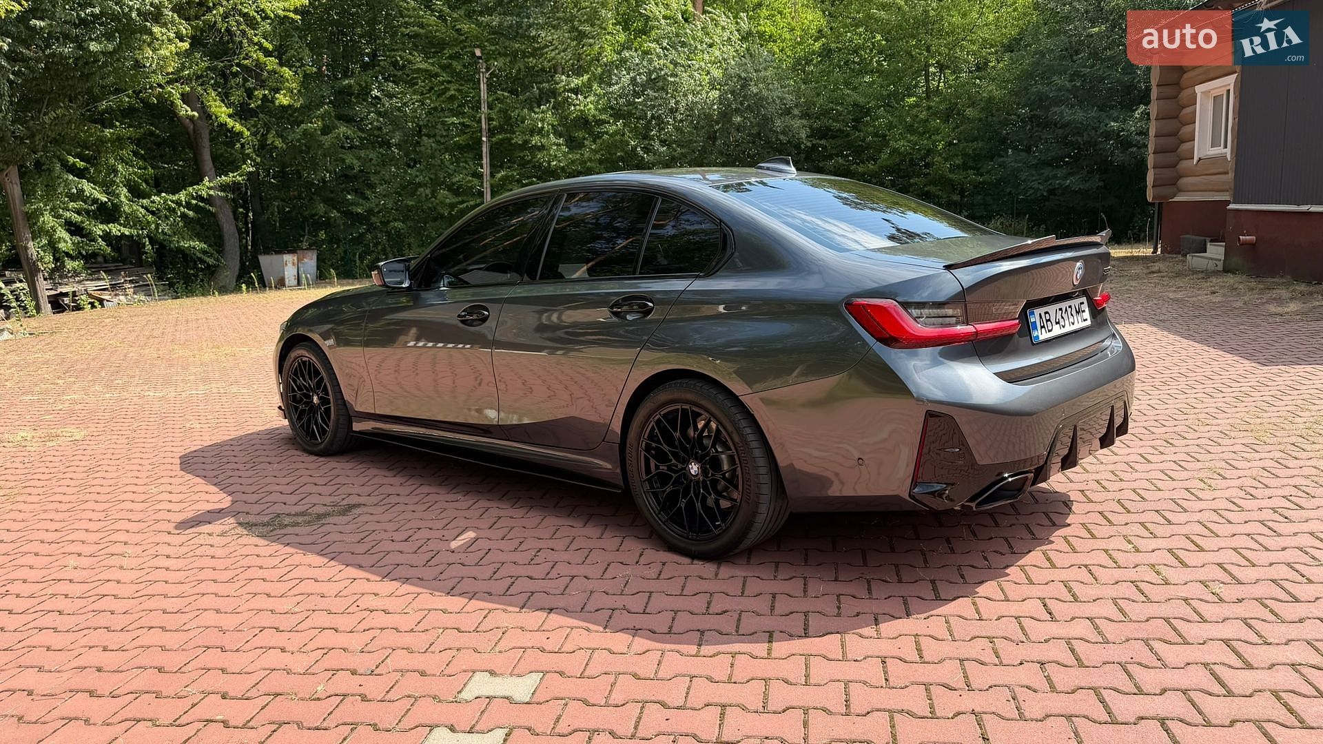 BMW 3 Series 2019 VIN WBA5R1C54KAK10121 фото оголошення 8 з 21